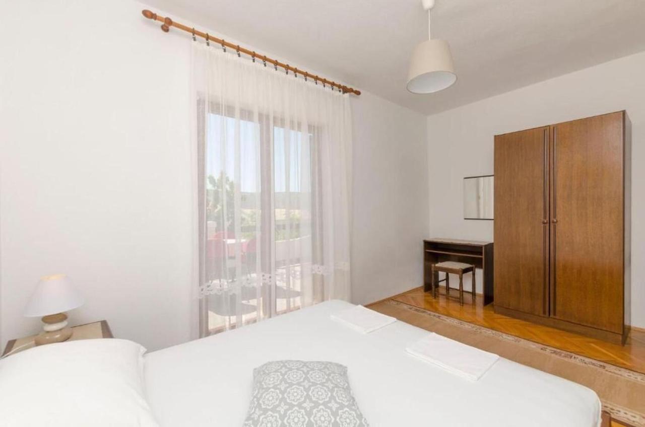 Apartments Spavalo باغ المظهر الخارجي الصورة