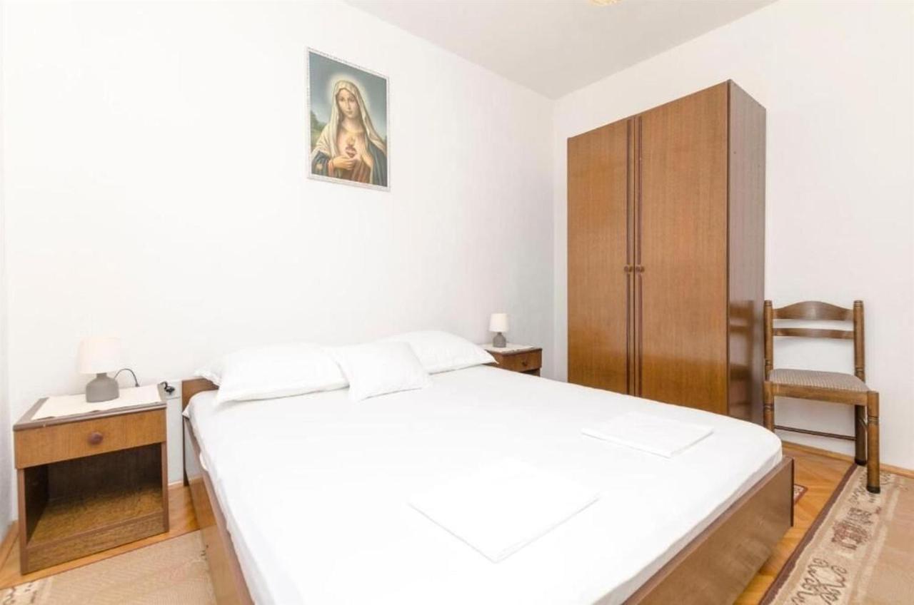 Apartments Spavalo باغ المظهر الخارجي الصورة