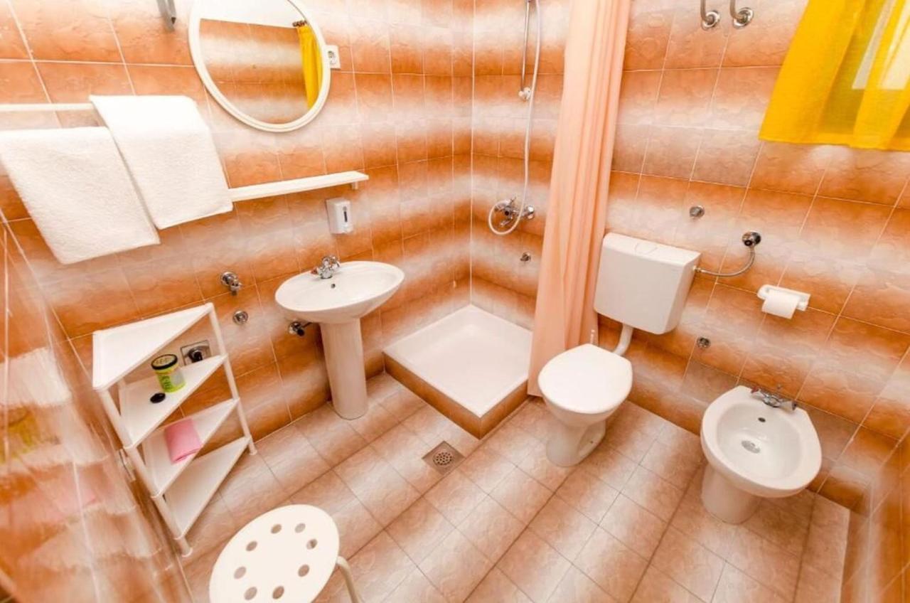 Apartments Spavalo باغ المظهر الخارجي الصورة