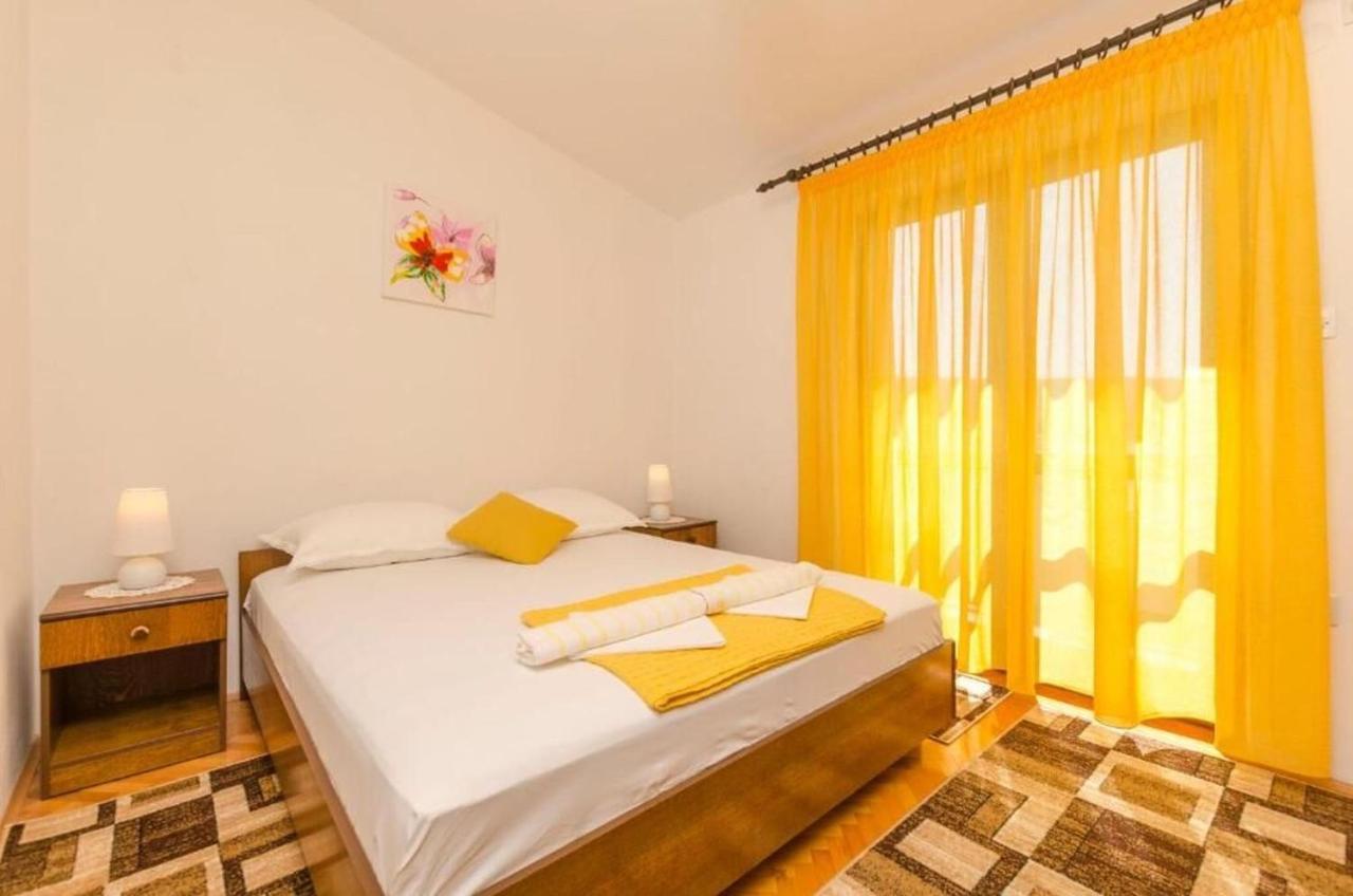 Apartments Spavalo باغ المظهر الخارجي الصورة
