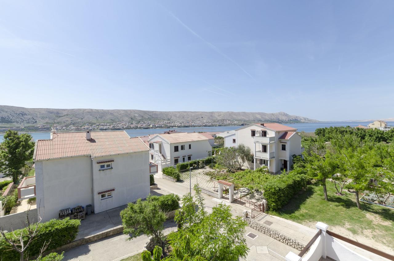 Apartments Spavalo باغ المظهر الخارجي الصورة
