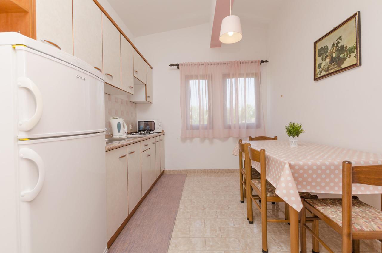 Apartments Spavalo باغ المظهر الخارجي الصورة