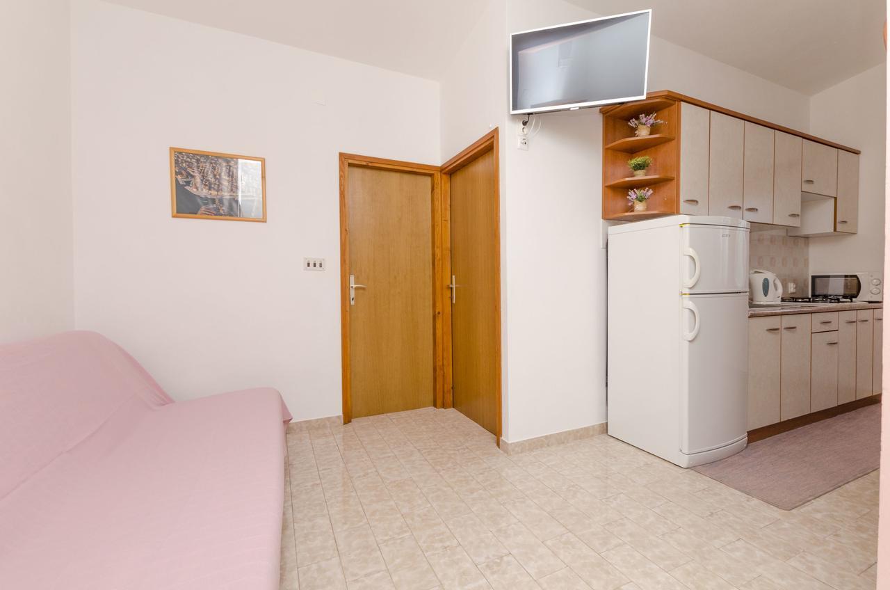 Apartments Spavalo باغ المظهر الخارجي الصورة